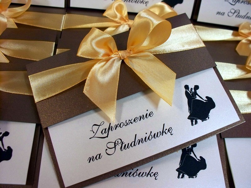 zaproszenia na studniówkę klasyczne personalizowane perłowe ze wstążką FRANCESCO