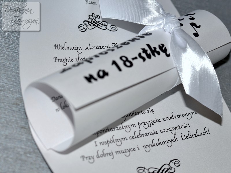 zaproszenia na osiemnastkę REBEKA rulony perłowe ze wstążką personalizowane Drukarnia Zaproszeń