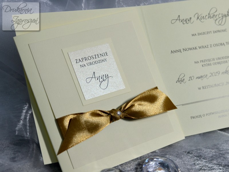 zaproszenia na urodziny dla dorosłych klasyczne ze wstążką składane kwadratowe SONIA personalizowane Drukarnia Zaproszeń