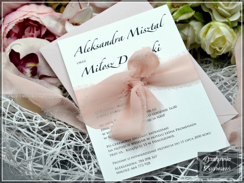 zaproszenia ślubne jednokartkowe MISTY BASIC personalizowane z szarpaną szyfonową wstążką