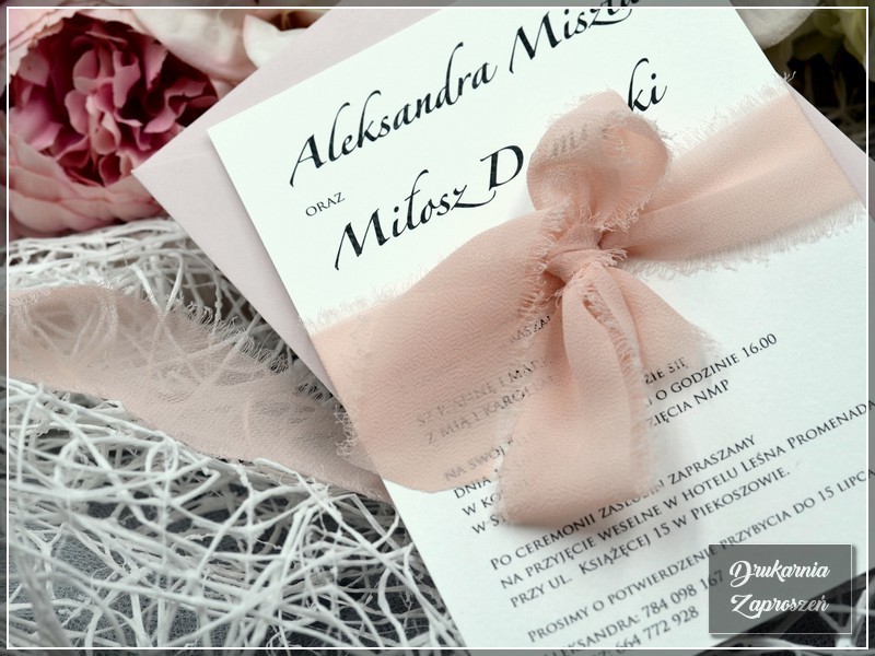 zaproszenia ślubne jednokartkowe MISTY BASIC personalizowane z szarpaną szyfonową wstążką