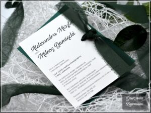 zaproszenia ślubne jednokartkowe MISTY RIBBON personalizowane z szarpaną szyfonową wstążką przeciągniętą przez dziurkę
